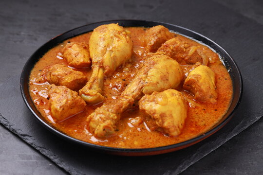 Hong Kong Chicken Curry with Potatoes